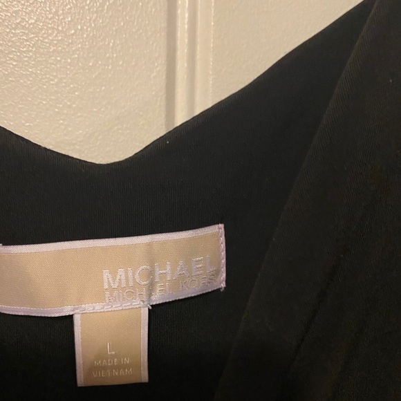 Dress - Picture 3 of 5